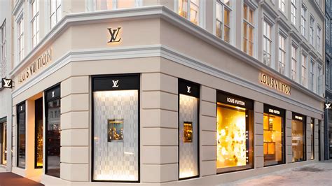 designer factory outlet store louis vuitton|louis vuitton outlet website.